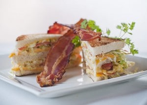 Sanduíche de Bacon e Cheddar