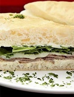 Sanduíche de Rosbife com Rúcula 02