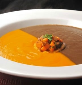 Sopa Bicolor de Abóbora e Funghi