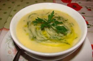 Sopa de Fubá com Couve-Manteiga