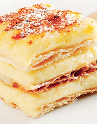 Pastel de Natas em Mil-Folhas com Sorvete de Canela
