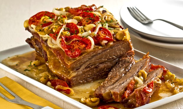 Costela Desossada Assada com Tomate, Cebola e Cogumelo Costela Desossada Assada com Tomate, Cebola e Cogumelo