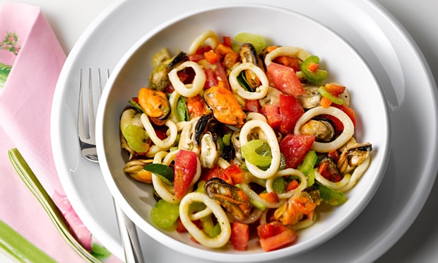 Salada de Lula e Mexilhão com Molho Picante