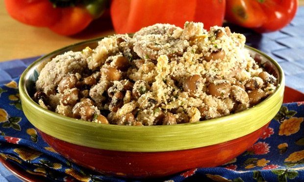 Farofa de Feijão com Linguiça