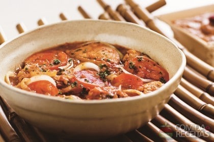 Moqueca de Cação ao Perfume de Macadâmia Moqueca de Cação ao Perfume de Macadâmia