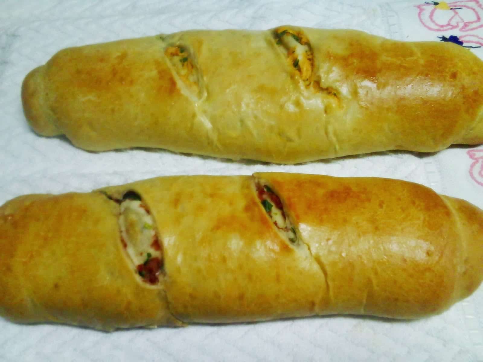 Baguete de Frango com Requeijão e Tomate Seco