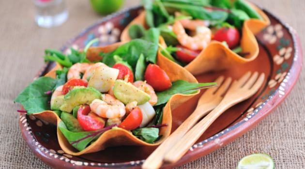 Salada de Camarão e Abacate com Molho de Tangerina