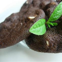Cookie de Chocolate com Gotas de Chocolate Branco