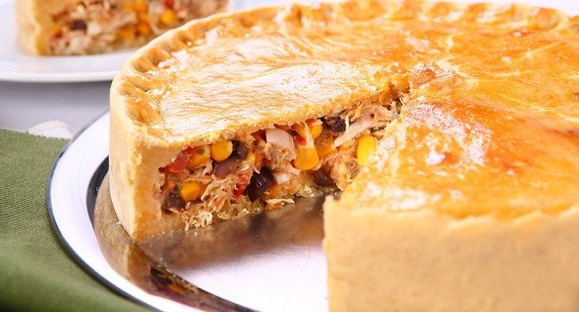 Torta de Frango com Palmito e Creme de Queijo