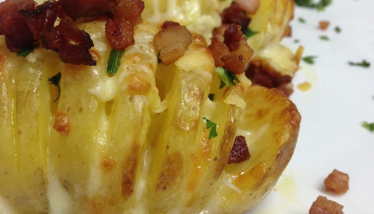 Batata Recheada com Queijo e Bacon