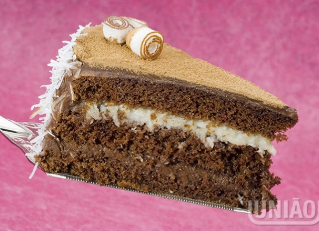 Bolo de Chocolate com Coco 04
