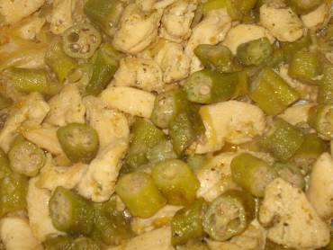 Frango com Quiabo Prático e Delicioso Frango com Quiabo Prático e Delicioso