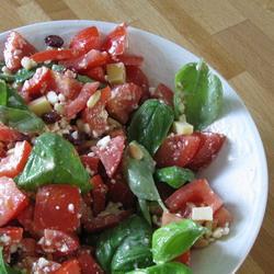 Salada de Tomate, Manjericão e Pinoli