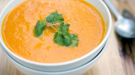 Sopa de Camarão com Queijo Sopa de Camarão com Queijo