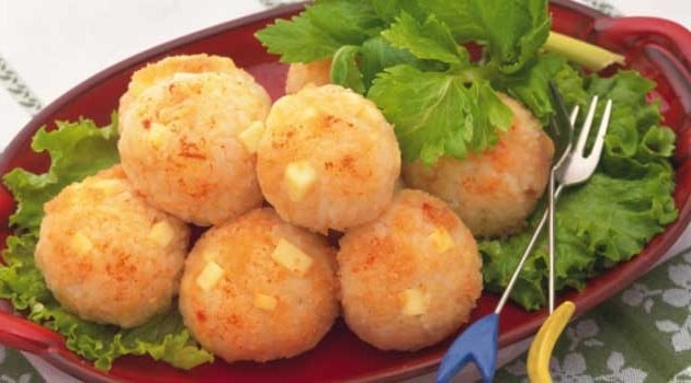Bolinho de Queijo e Azeitona