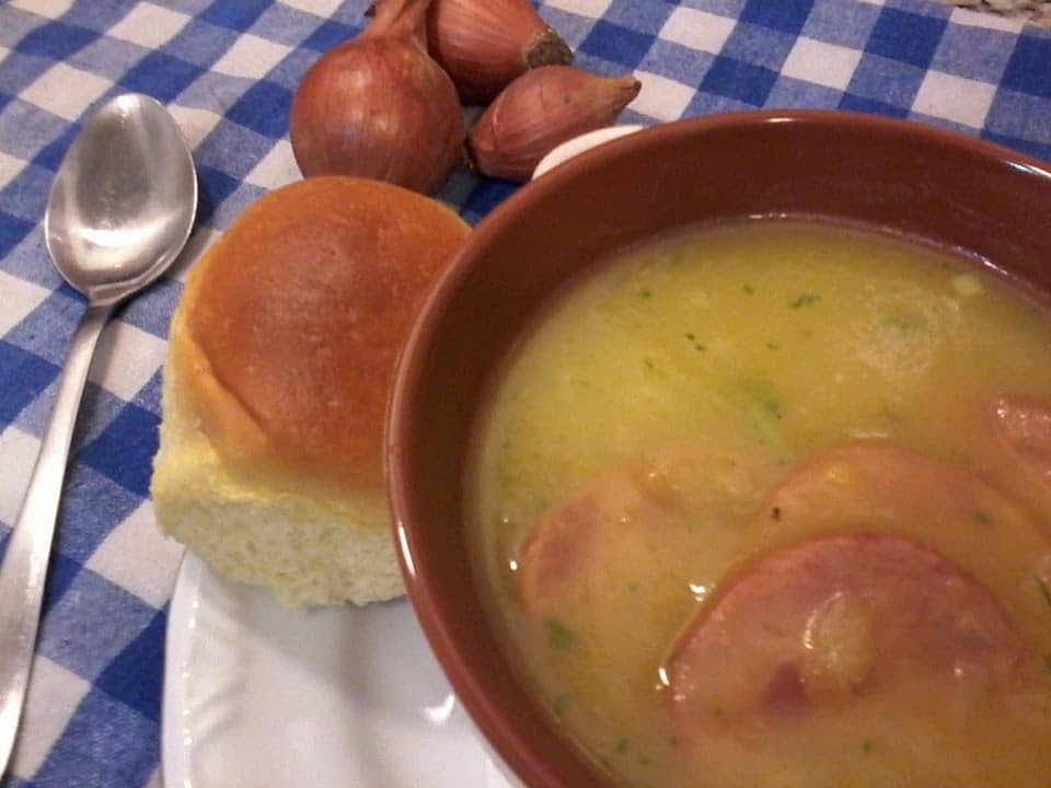 Caldo de Mandioquinha e Calabresa