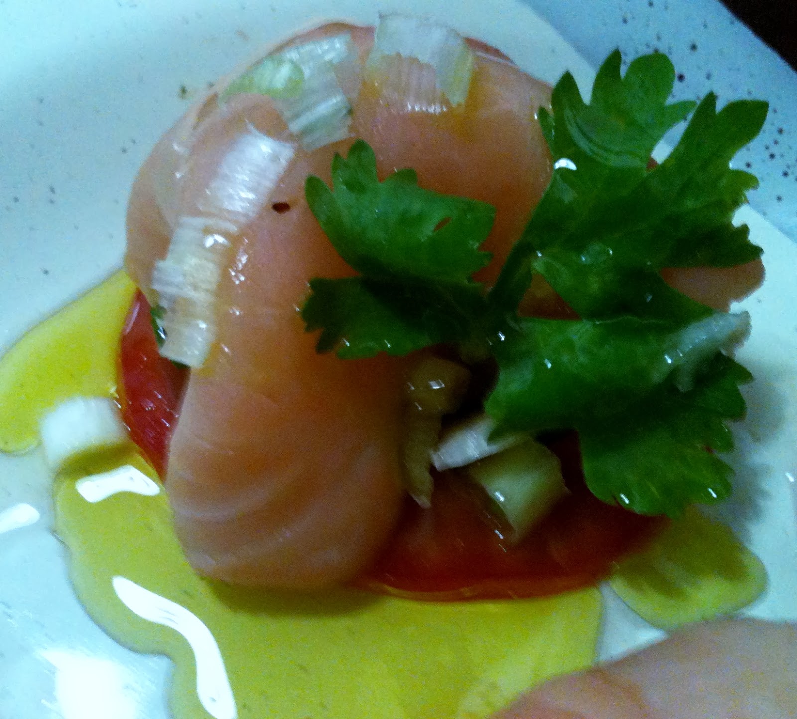 Salmão Defumado e Tomate
