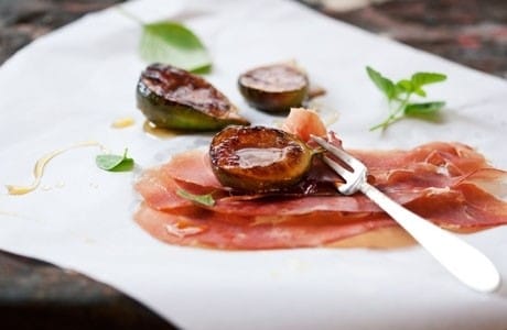 Figo Caramelizado com Presunto Cru