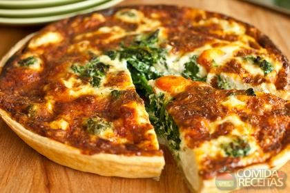 Torta de Brócolis com Queijo e Bacon Torta de Brócolis com Queijo e Bacon