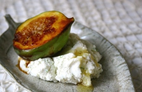 figo-grelhado-com-ricota-e-mel
