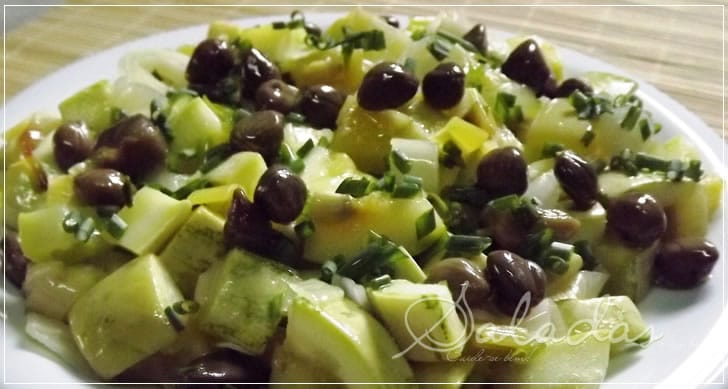 salada-de-abobrinha-com-alho-poro-e-alcaparras