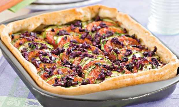 Torta de Tomate, Abobrinha e Azeitonas