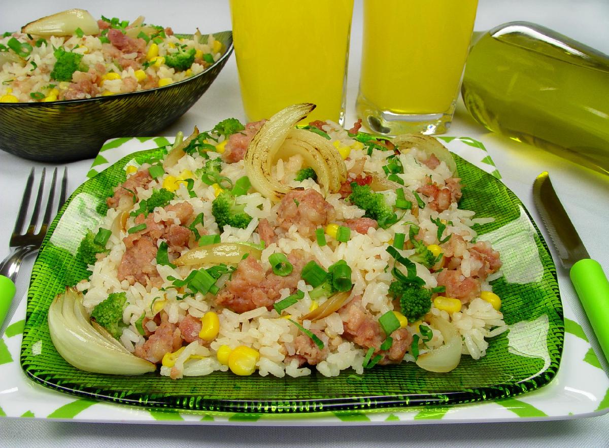 Arroz Completo com Cebola Dourada