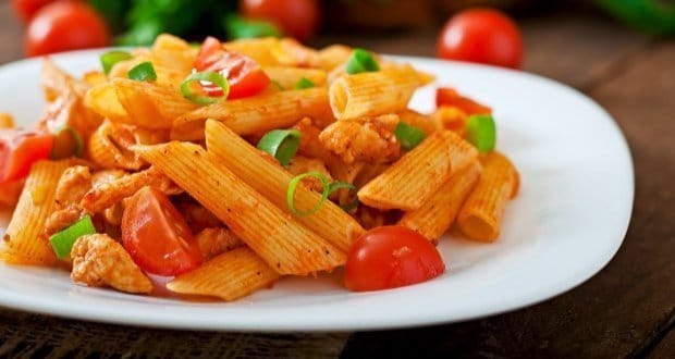 Penne com Molho de Tomate