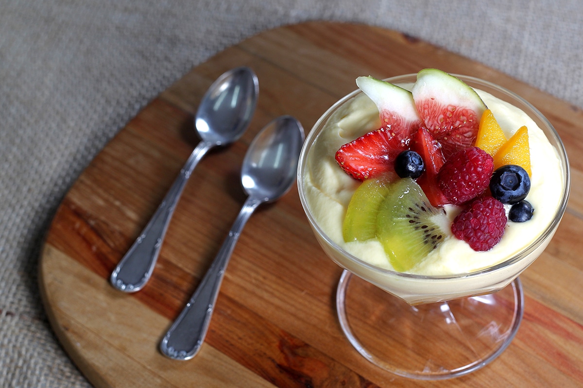 Zabaione de Champanhe com Frutas