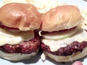 Hambúrguer de Linguiça Gourmet