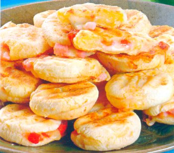 Pão de Queijo Recheado 05