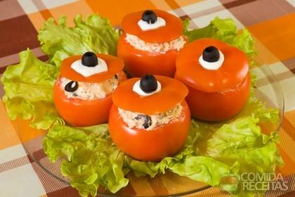 Tomate Recheado com Frango 03