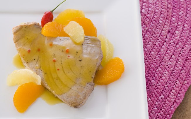 Atum Grelhado com Molho de Cítrico e Pimenta