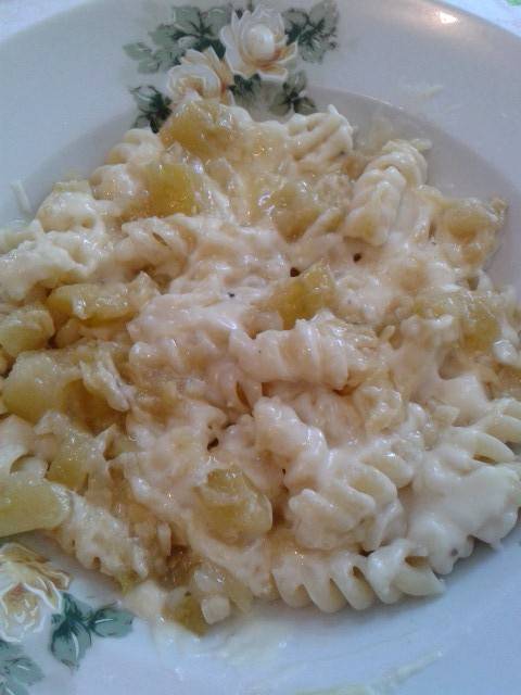 Fusili ao Molho Alfredo e Abobrinha