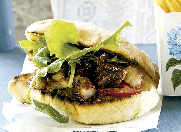 Sanduíche de Bisteca de Porco