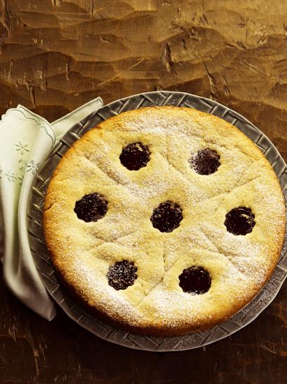 Torta de Castanha-do-Pará e Geleia de Morango