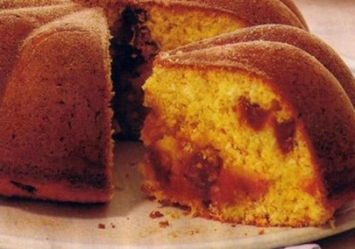 Bolo de Fubá com Queijo e Goiabada