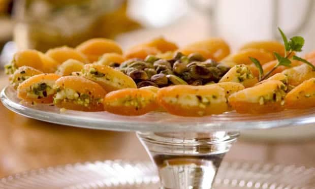 Damasco com Cream Cheese e Gorgonzola