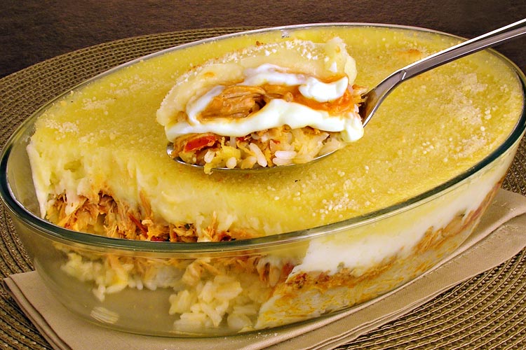 Escondidinho de Arroz com Frango e Batata