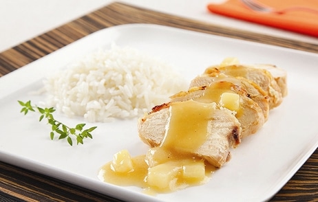 Peito de Frango Assado com Molho de Abacaxi