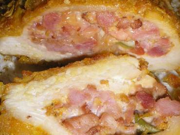 Peito de Frango Recheado Empanado