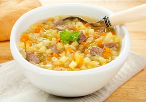 Sopa de Legumes com Carne e Macarrão 02