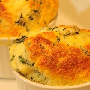 Suflê de Espinafre com Gruyère