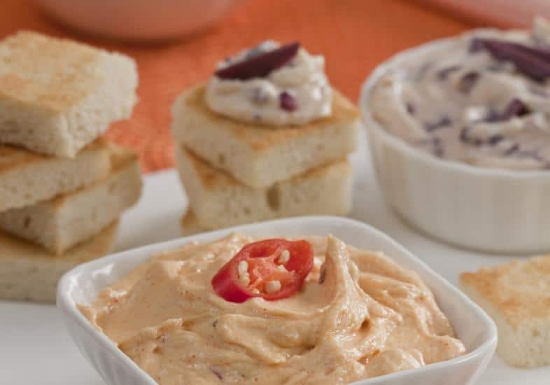 Patê de Queijo com Azeitona e Ervas