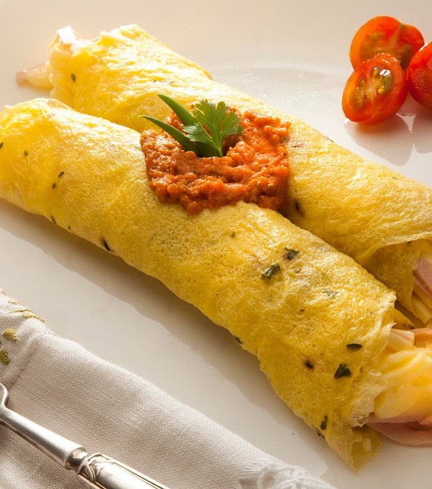 Canudo de Omelete Recheado com Presunto e Muçarela