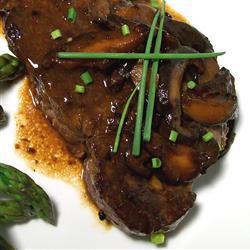 Filé-Mignon na Manteiga de Gengibre e Shiitake