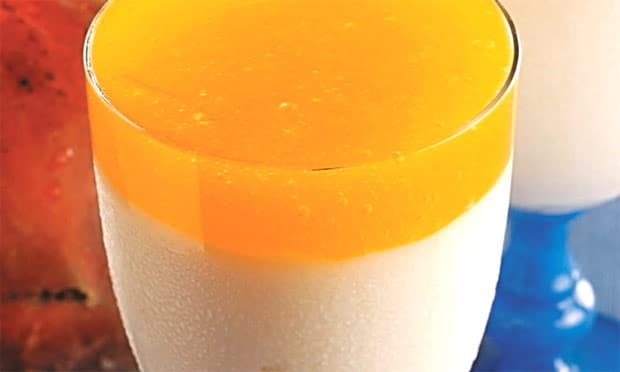Gelatina de Coco com Calda