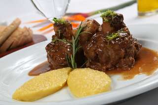 Ossobuco de Vitelo com Tomate Fresco e Ervas
