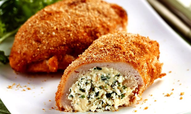 Peito de Frango Recheado com Ricota e Provolone