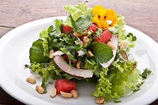 Salada Thai de Melancia